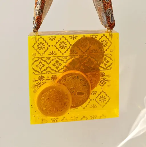 Citrus & Gold